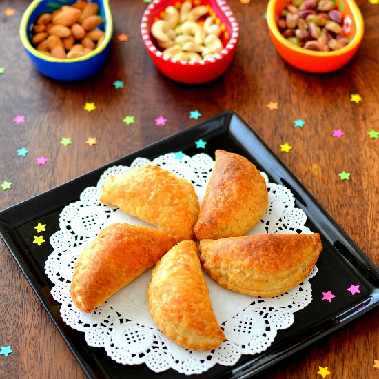 Gujiya: Baked Coconut Turnovers