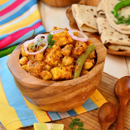 Achaari Paneer Choley