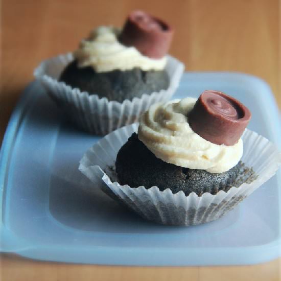 Black Sesame Cupcakes