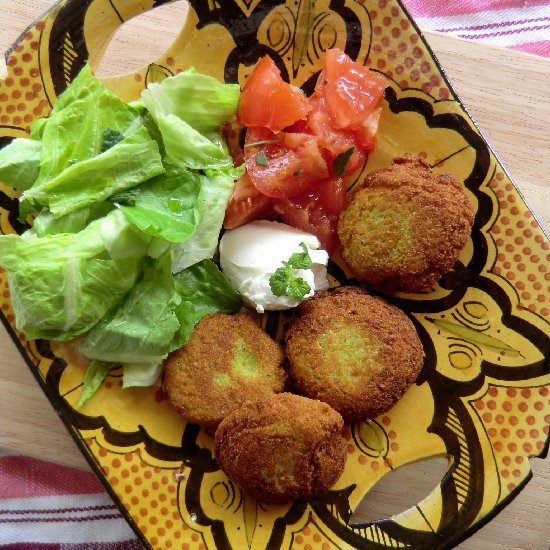 Crispy and easy falafel