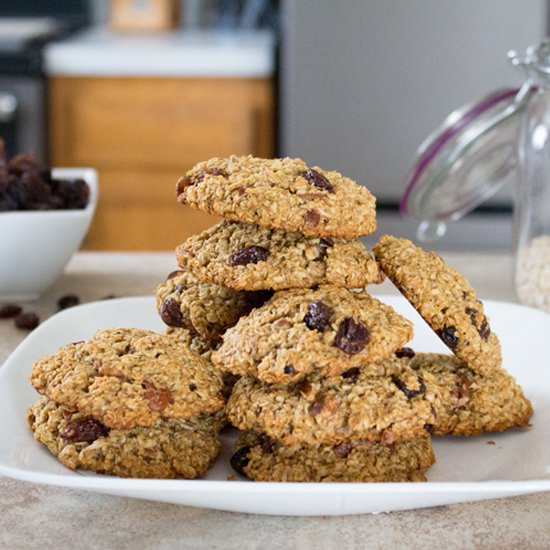 Flourless Oatmeal Raisin Cookies