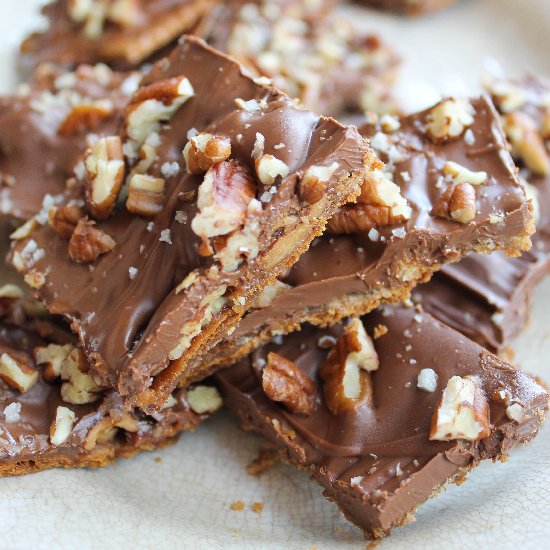 Salted Chocolate Turtle Graham Bars