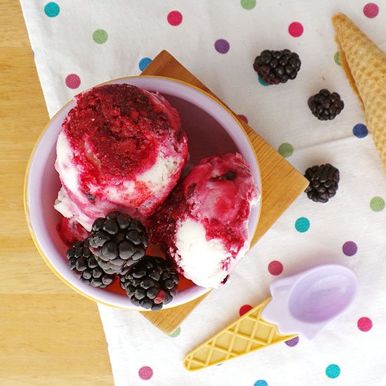 Blackberry Swirl Yogurt Ice cream