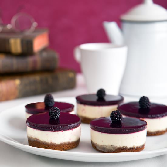 Cheesecakes with Blackberry Coulis