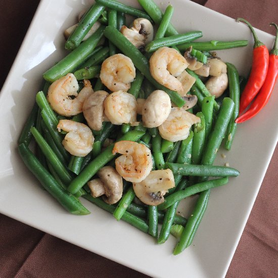 Stir-fry Green Beans with Mushroom