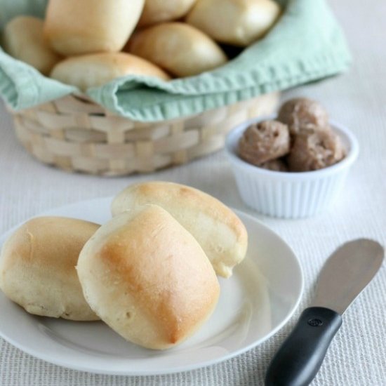 Copycat Texas Roadhouse Rolls