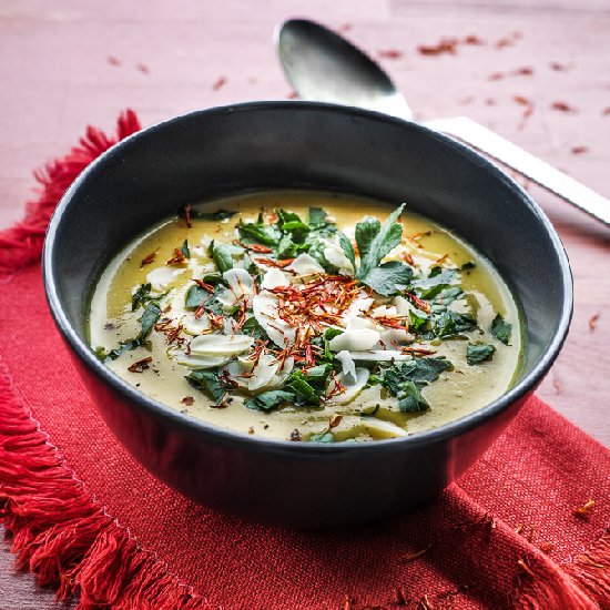 Saffron Cauliflower Cream Soup