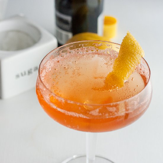 Classic Champagne Cocktail