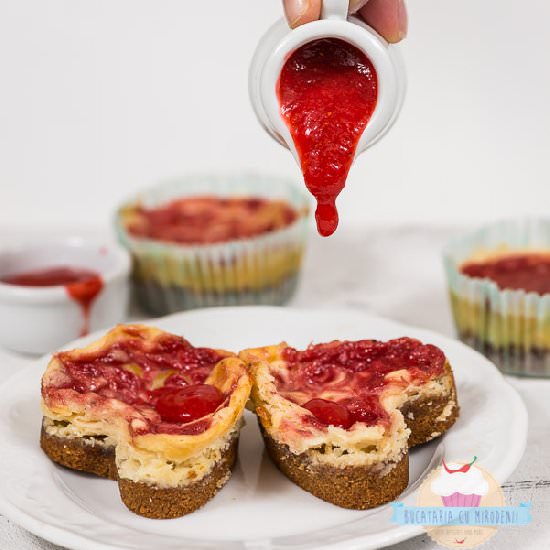 Cream Cheese & Strawberry Cupcakes