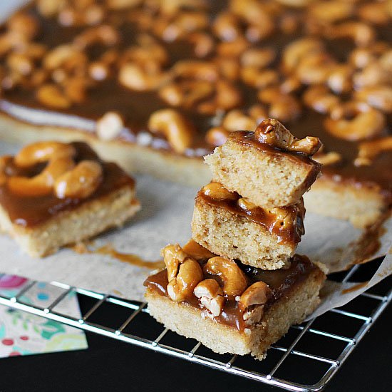 Caramel Brown Sugar Shortbread Bars