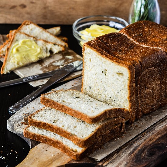 Buttery Garlic Herb Pain De Mie