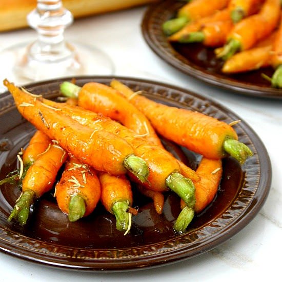 Rosemary Maple Glazed Carrots