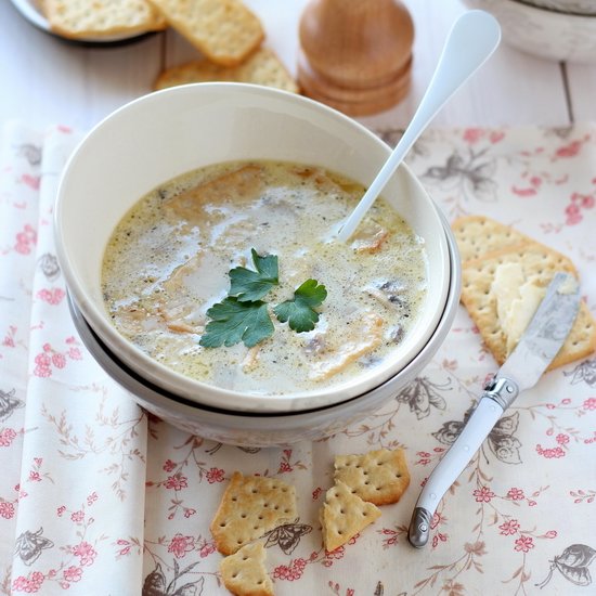 Mushroom and Crackers Soup