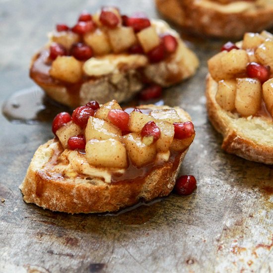 Spiced Pear & Pomegranate Crostini