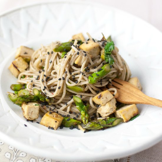 Ginger Soba Noodles/Tofu Asparagus