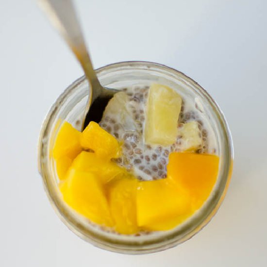 Coconut Mango Chia Pudding