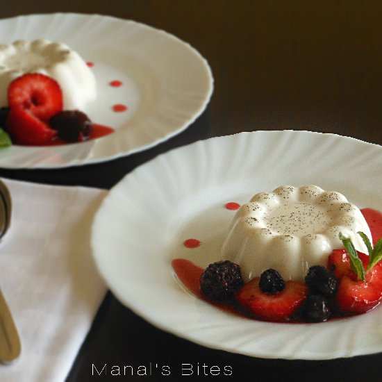 Panna Cotta with Berry sauce