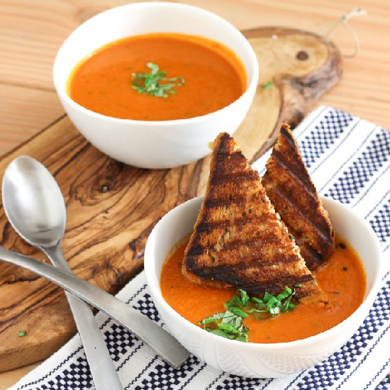 Simple and Creamy Tomato Soup