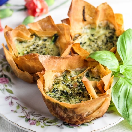 Zucchini-Pesto Mini Quiches