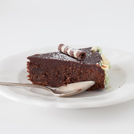 Almond-Chocolate Cake