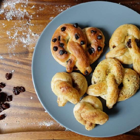 Homemade Soft Butter Pretzels