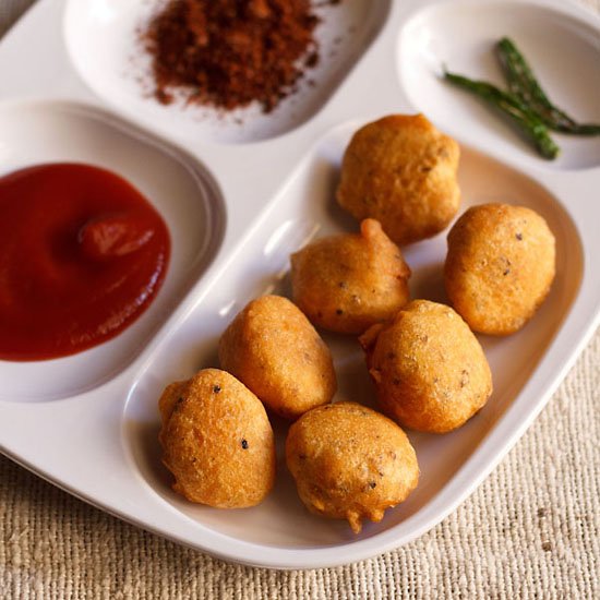 Moong Dal Bhajiya (Fritters)