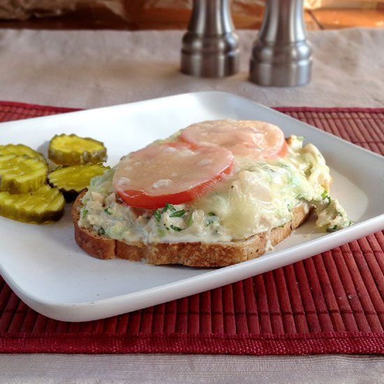 Tuna Melts with Horseradish Mayo