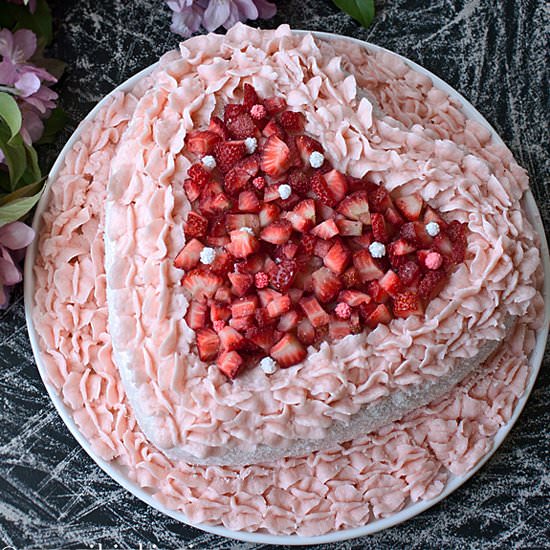 Pink velvet cake