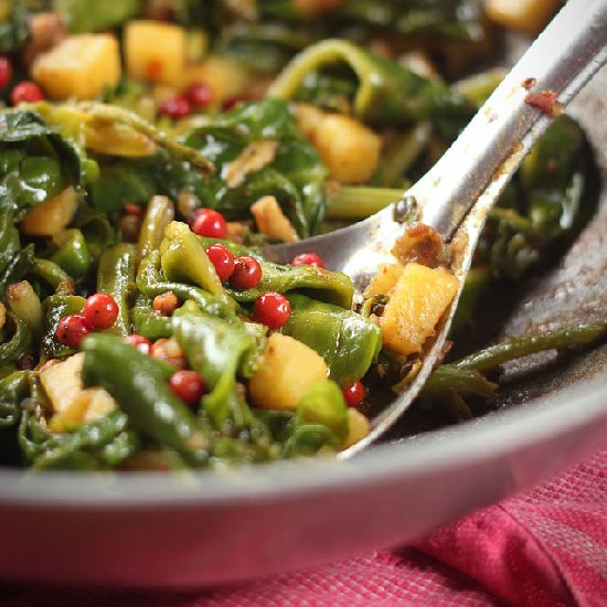 Malabar Spinach with Fresh Black Pepper