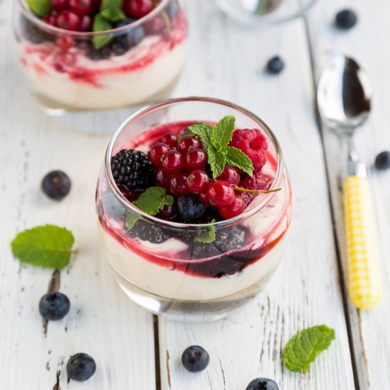 Mascarpone Cream With Berries