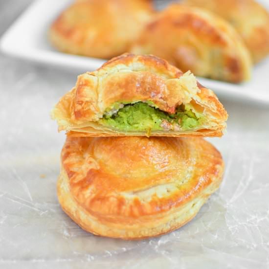 Avocado Puff Pastry Pockets