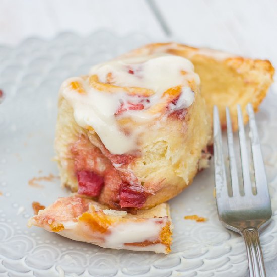 Strawberry Sweet Rolls