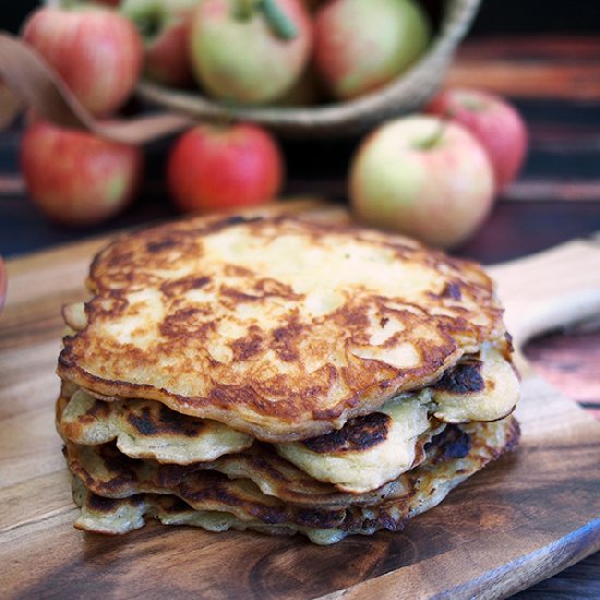 Latvian Apple Pancakes