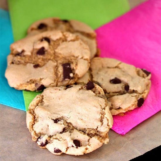 Chewy Vegan Chocolate Chip Cookies