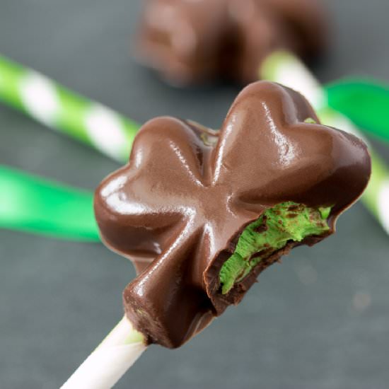 Chocolate Marshmallow Shamrock Pops