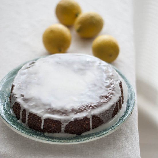 Lemon polenta cake