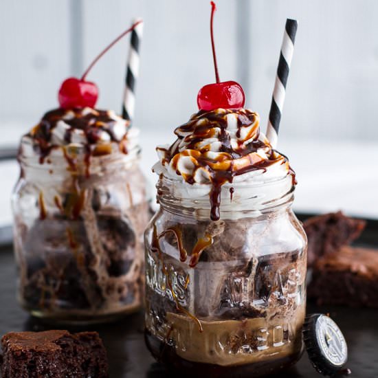 Mini Stout Brownie Sundae Floats