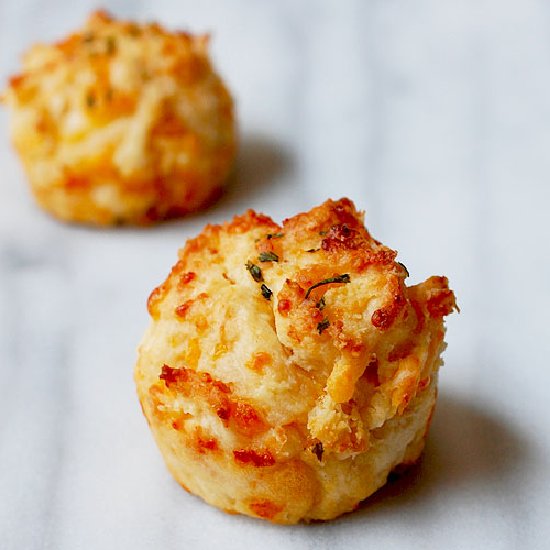 Garlic cheddar biscuits