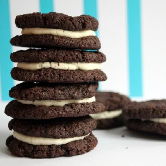 Homemade oreo cookies