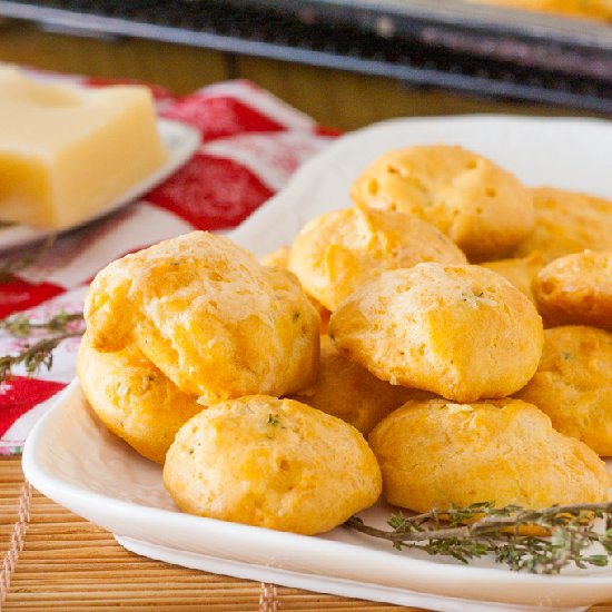 Gougères {French Cheese Puffs}