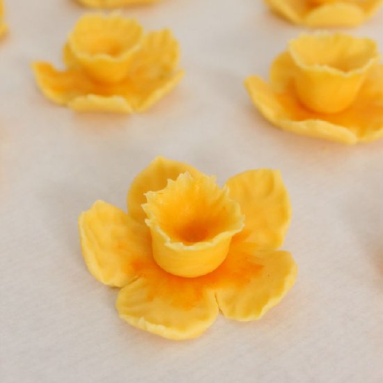 Fondant Daffodils