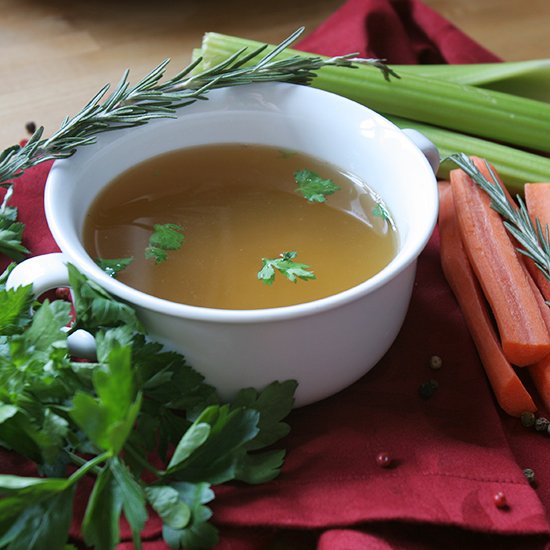 Easy Chicken Stock