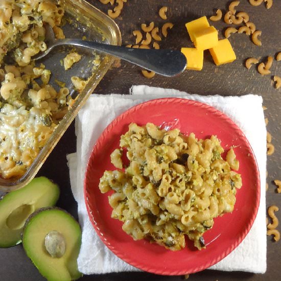 Spicy Baked Avocado Mac and Cheese