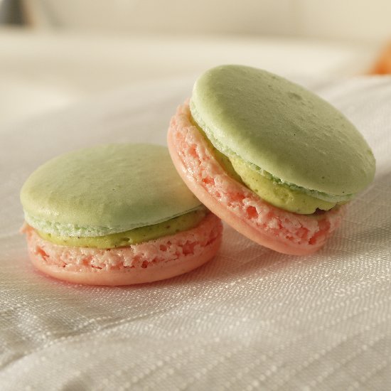 Raspberry Pistachio Macaron