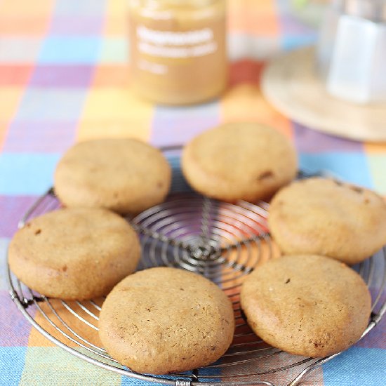 Easy Peanut Butter Vanilla Cookies