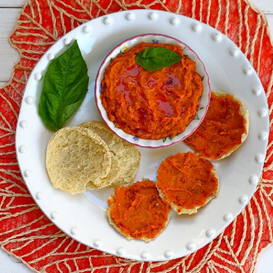 Sundried Tomato & White Bean Dip