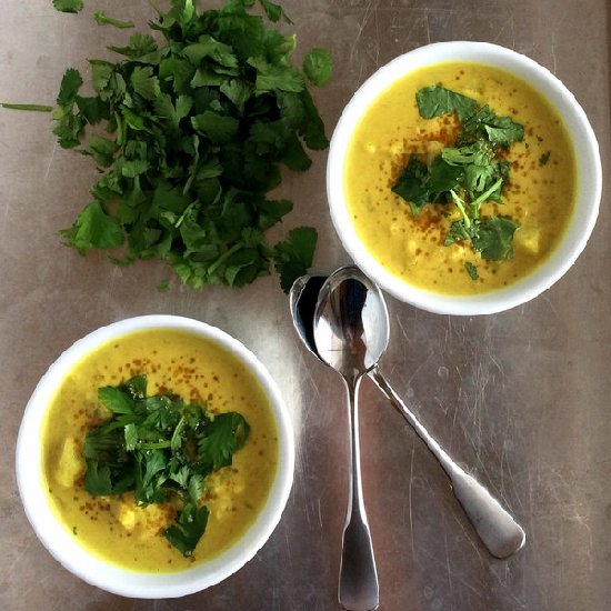 Coconut Curry Cauliflower Soup