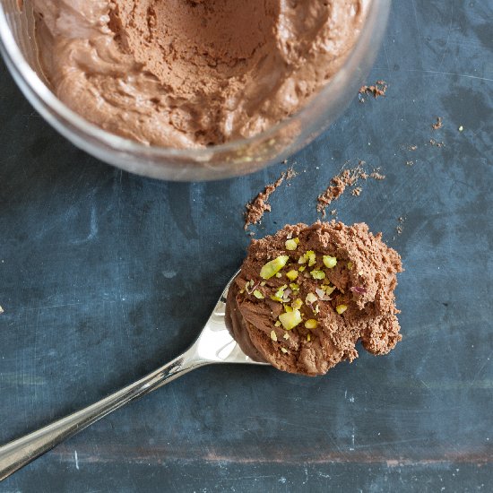 Dark chocolate & cardamom Mousse