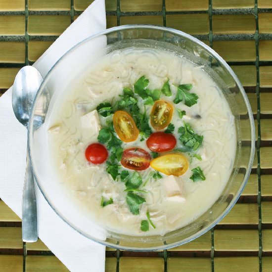 Green Curry Coconut Chicken Soup