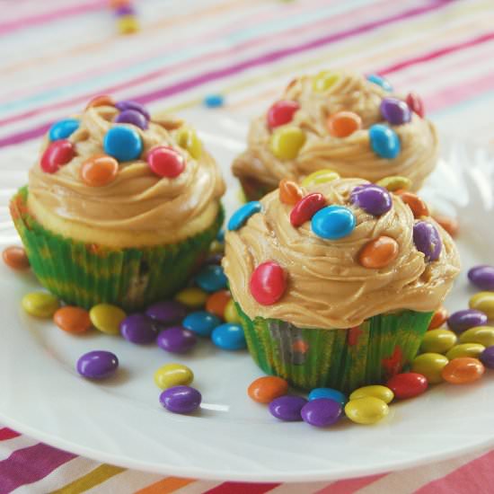 Vanilla Cupcake with Peanut Butter